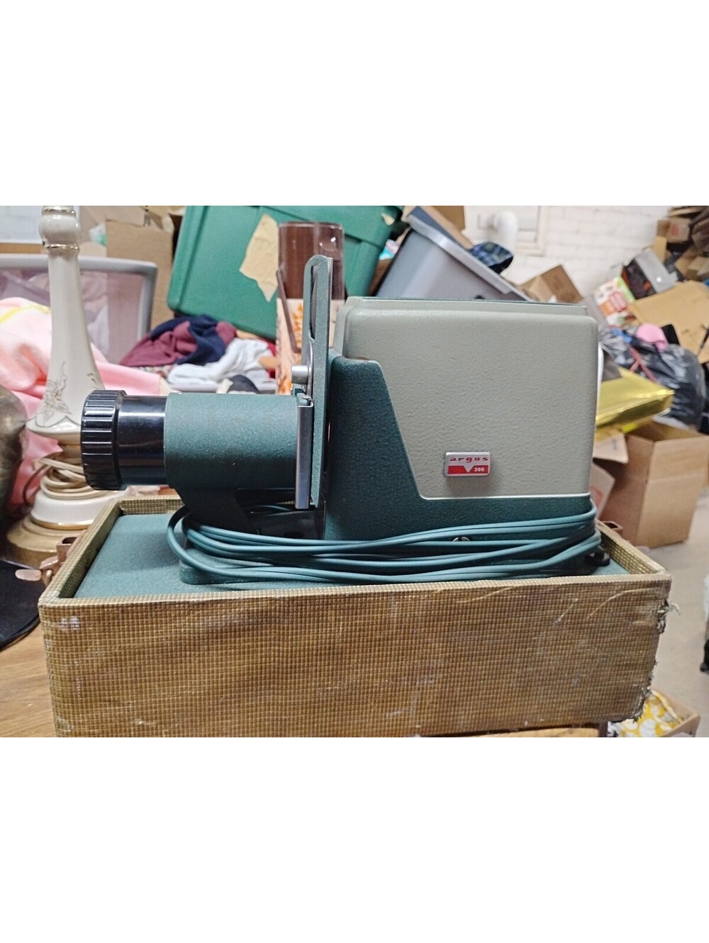 Vintage Argus 300 Automatic Slide Projector In Carrying Case
